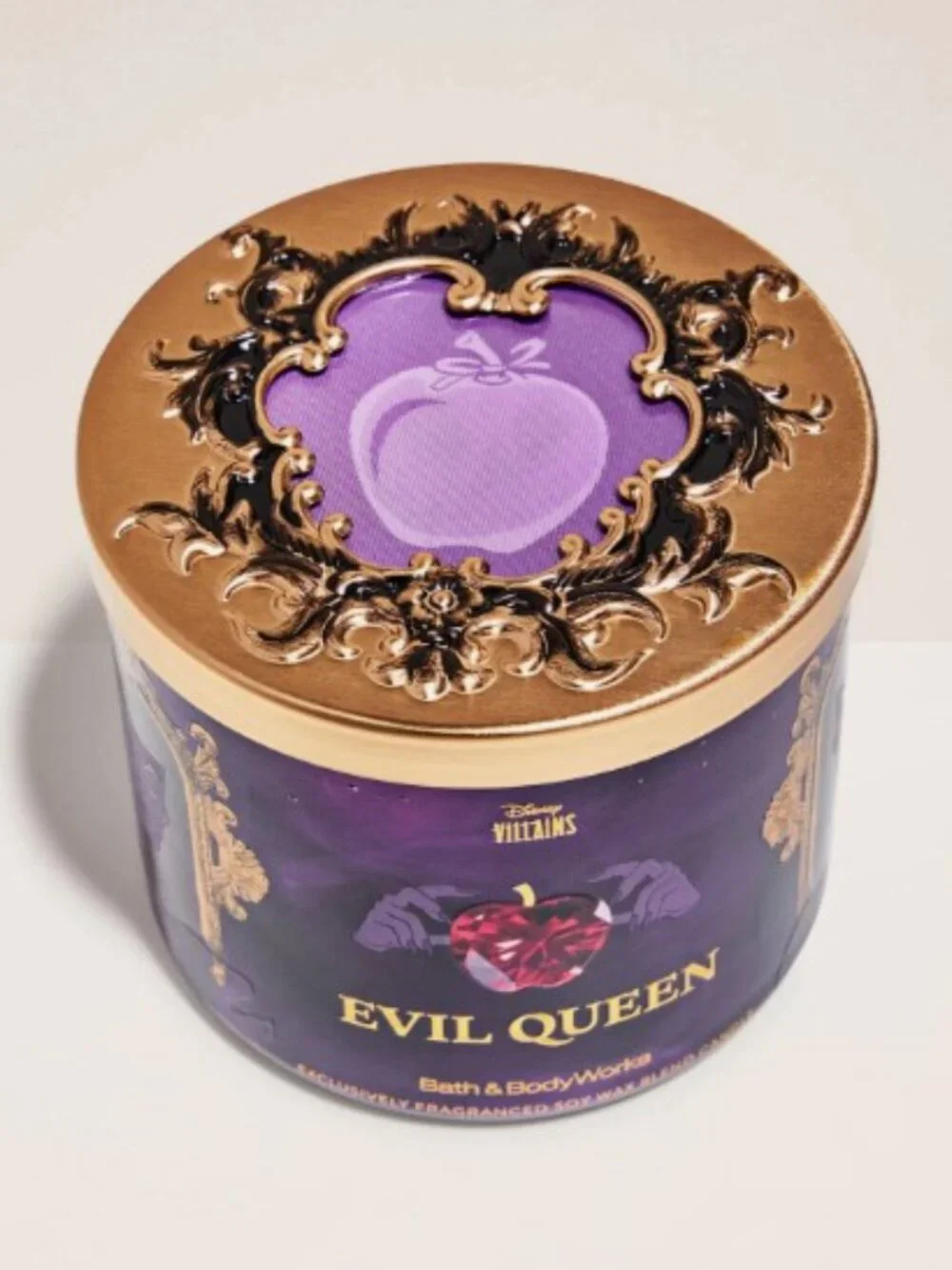 NIB Disney Villains EVIL QUEEN Poison Apple Skull 3-Wick Candle Collection